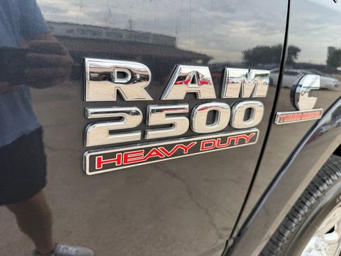Used 2017 RAM 2500 SLT w/ Luxury Group AWD/4WD image 11
