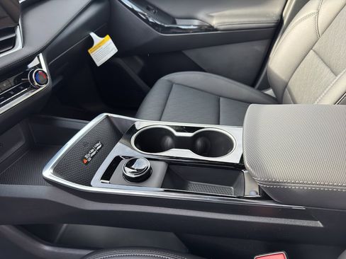 New 2026 Chevrolet Equinox LT w/ Convenience Package II image 14