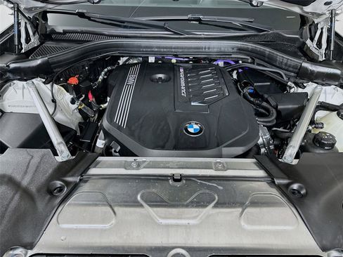 Used 2024 BMW X3 M40i w/ Premium Package image 32