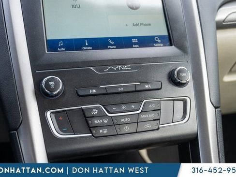 Used 2020 Ford Fusion SE w/ Fleet SE Value Package image 10