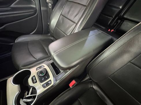 Used 2018 GMC Terrain Denali w/ Advanced Safety Package FWD image 35