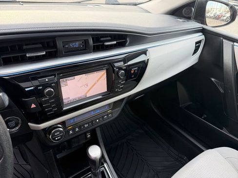 Used 2014 Toyota Corolla LE w/ Driver Convenience Package image 21