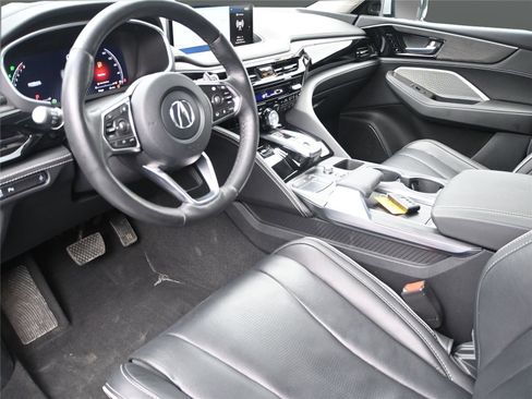 Used 2024 Acura MDX SH-AWD w/ Advance Package image 2