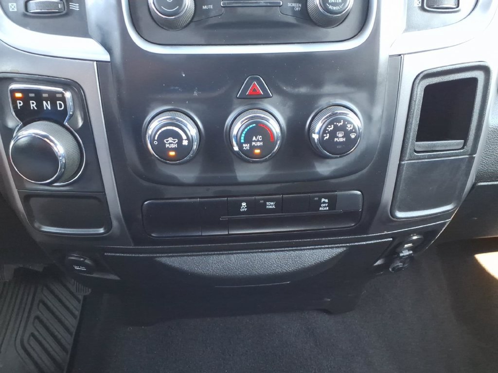 Used 2024 RAM 1500 Warlock RWD image 21