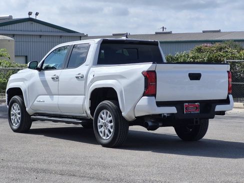 Used 2024 Toyota Tacoma SR5 RWD image 3