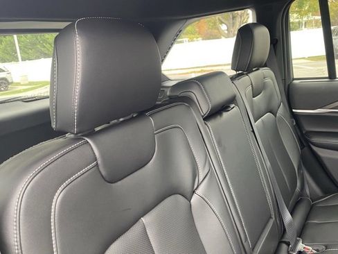 New 2025 Jeep Grand Cherokee Limited image 40