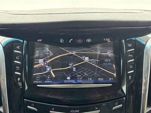 Used 2015 Cadillac Escalade Premium image 27