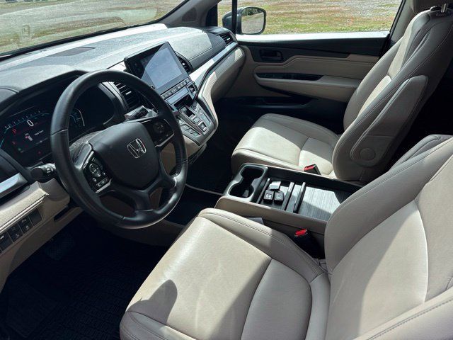 Used 2018 Honda Odyssey Touring image 12