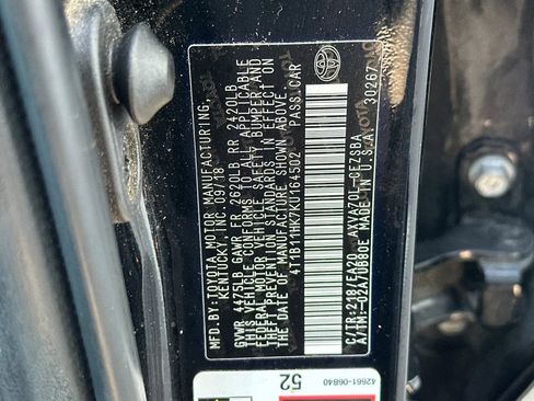 Used 2019 Toyota Camry SE FWD image 37