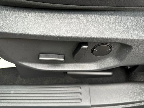 New 2025 Ford Ranger Lariat w/ Chrome Accent Package image 31