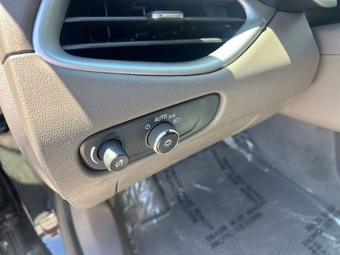 Used 2024 Chevrolet Malibu LS FWD image 11