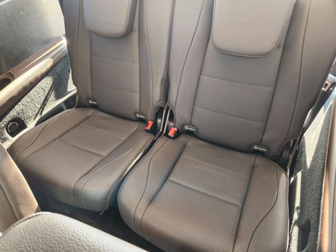 Used 2023 Mercedes-Benz GLS 450 4MATIC image 27