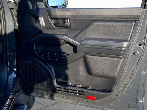 Used 2024 Toyota Tacoma SR RWD image 21