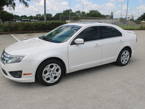 Used 2011 Ford Fusion SE w/ 202A Rapid Spec Order Code FWD image 5