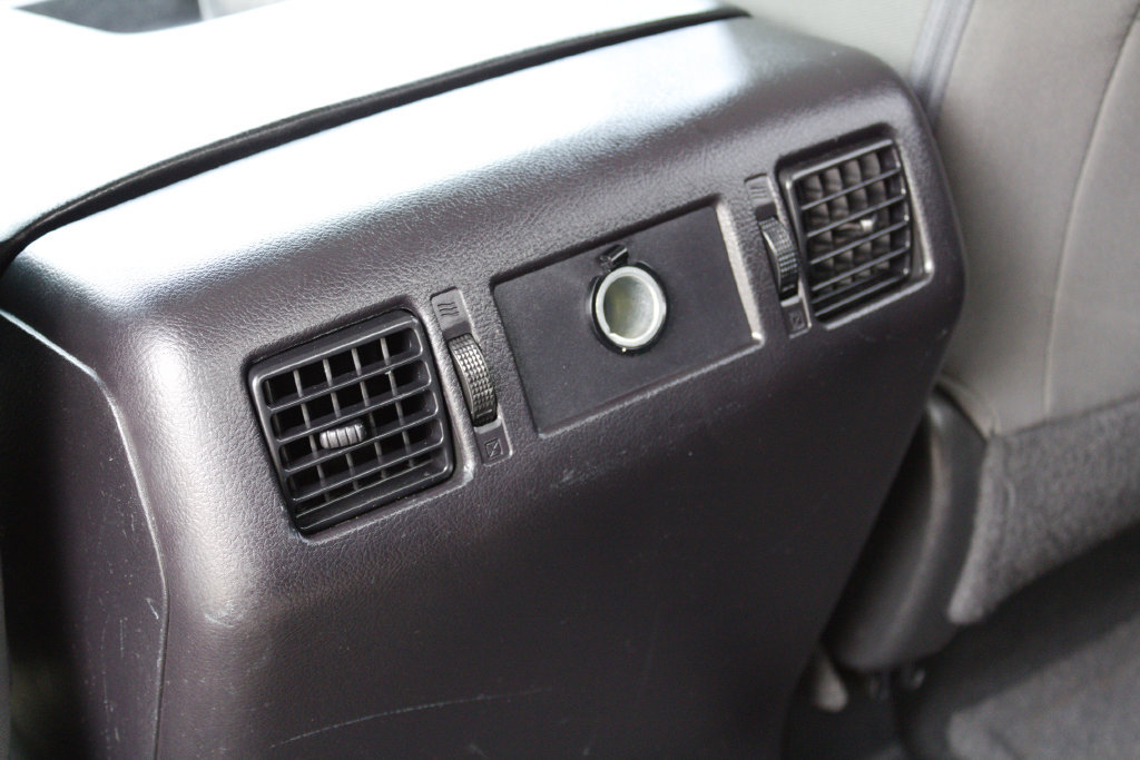 Used 2015 Toyota Tundra SR5 w/ TRD Off Road Package AWD/4WD image 33