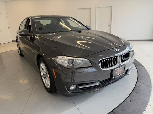 Used 2016 BMW 528i xDrive Sedan AWD/4WD image 1