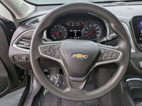 Used 2019 Chevrolet Malibu LT FWD image 19