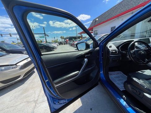 Used 2020 Mitsubishi Eclipse Cross SEL FWD image 11