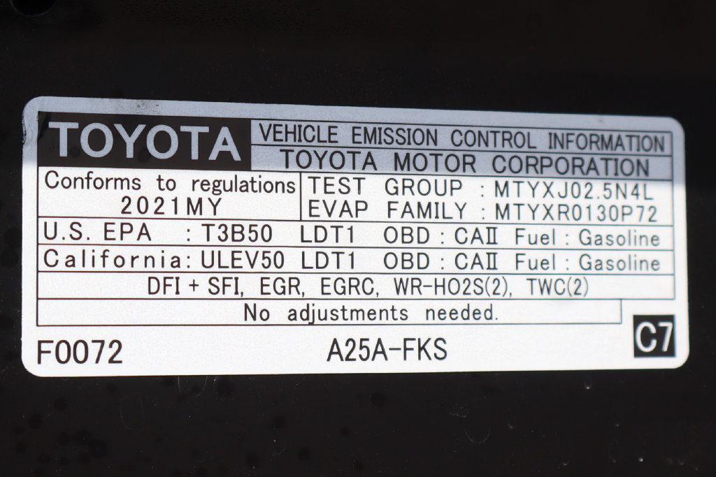 Used 2021 Toyota RAV4 LE w/ Carpet Mat Package (TMS) AWD/4WD image 15