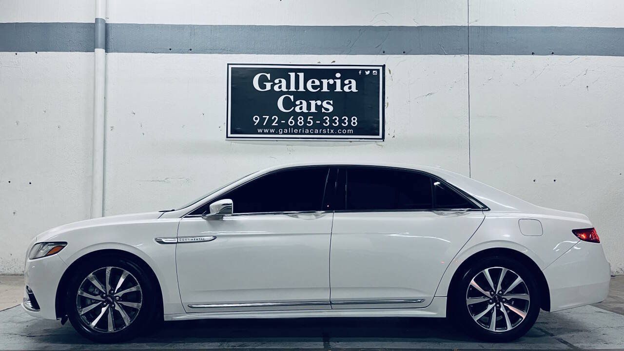 Used 2019 Lincoln Continental Premiere FWD image 1