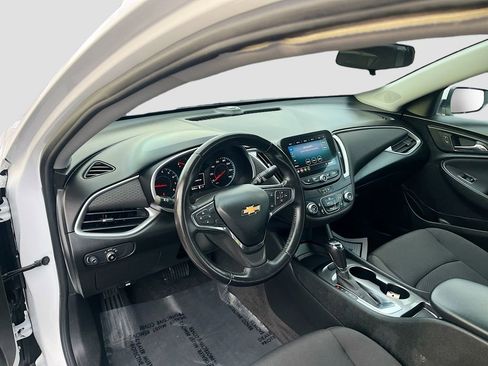 Used 2020 Chevrolet Malibu RS image 9