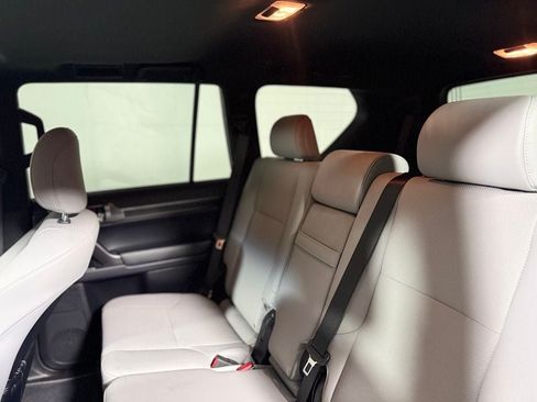 Used 2023 Lexus GX 460 w/ Black Line Special Edition AWD/4WD image 25