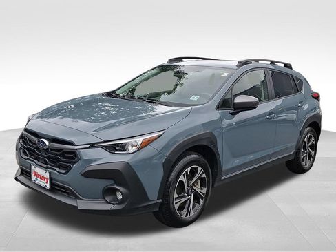 Used 2025 Subaru Crosstrek 2.5i Premium AWD/4WD image 3