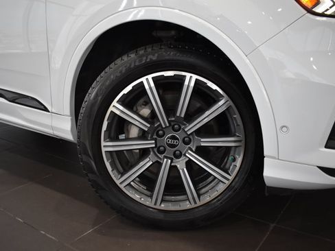 Used 2023 Audi Q7 2.0T Premium Plus w/ Premium Plus Package AWD/4WD image 2