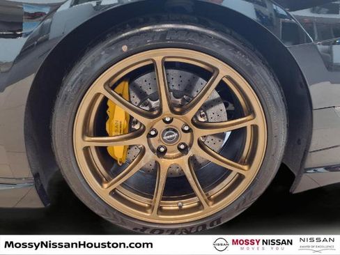 Certified 2024 Nissan GT-R w/ Floor Mat Package AWD/4WD image 8