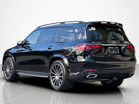 New 2026 Mercedes-Benz GLS 580 4MATIC image 3