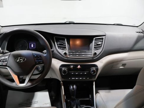 Used 2018 Hyundai Tucson SEL AWD/4WD image 17