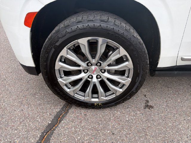 Used 2021 GMC Yukon Denali w/ Denali Premium Package AWD/4WD image 27