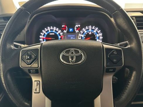 Used 2014 Toyota 4Runner SR5 image 26