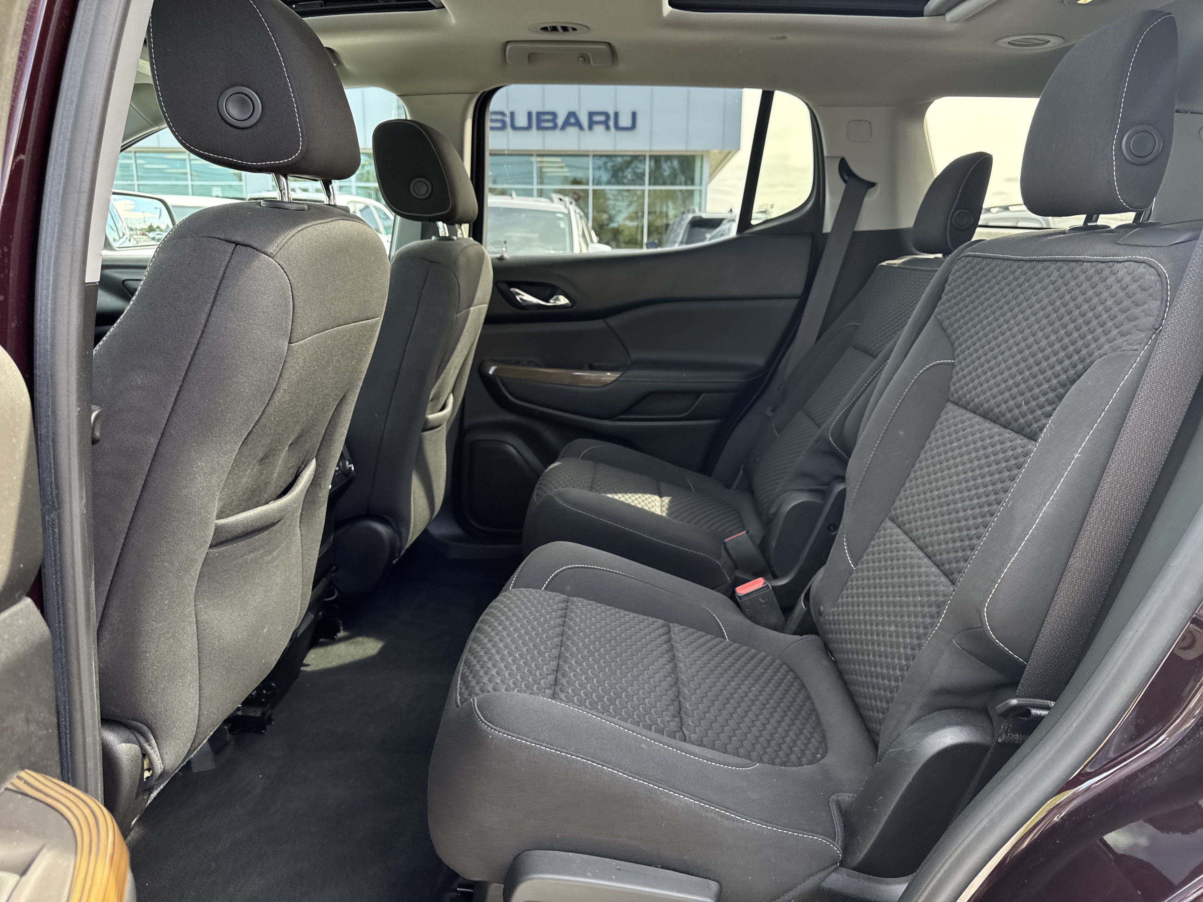 Used 2018 GMC Acadia SLE w/ Driver Alert Package I AWD/4WD image 19
