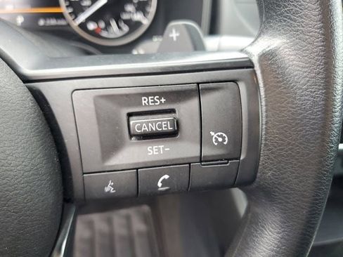 Used 2023 Nissan Rogue S image 30