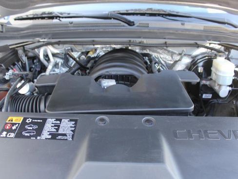 Used 2015 Chevrolet Suburban LT AWD/4WD image 53