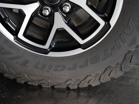 Used 2024 Jeep Wrangler Rubicon image 53