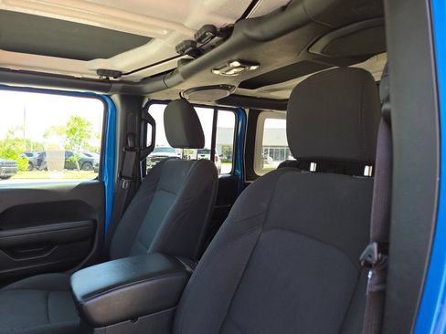 Used 2023 Jeep Wrangler Unlimited Sport AWD/4WD image 27