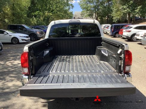 Used 2023 Toyota Tacoma 2WD Double Cab image 18
