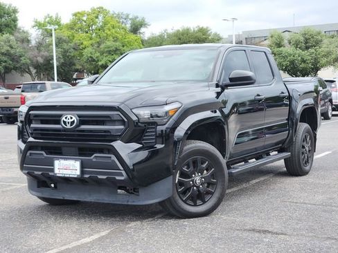 Used 2024 Toyota Tacoma SR image 1