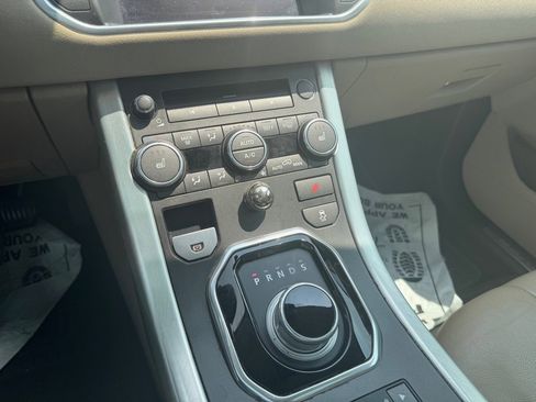 Used 2013 Land Rover Range Rover Evoque Pure Premium image 21