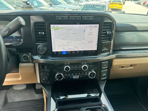 Certified 2024 Ford F250 Lariat w/ Lariat Ultimate Package AWD/4WD image 29