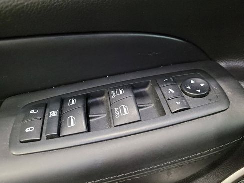 Used 2020 Jeep Grand Cherokee High Altitude AWD/4WD image 27