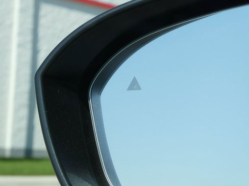 Used 2024 Nissan Rogue SV image 9