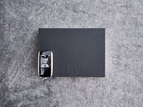 Used 2025 Rolls-Royce Spectre Black Badge image 75