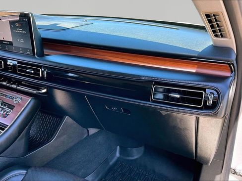 Used 2020 Lincoln Aviator Reserve w/ Elements Package Plus RWD image 17