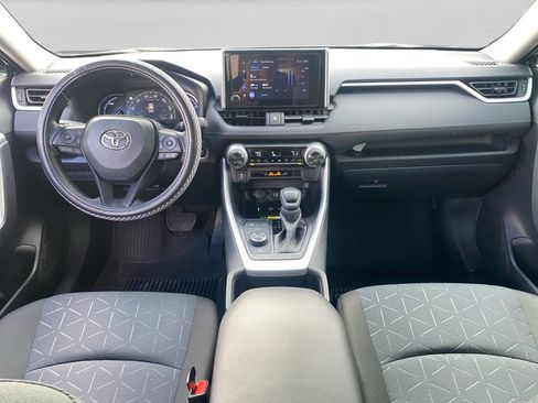 Used 2025 Toyota RAV4 XLE w/ Convenience Package AWD/4WD image 15