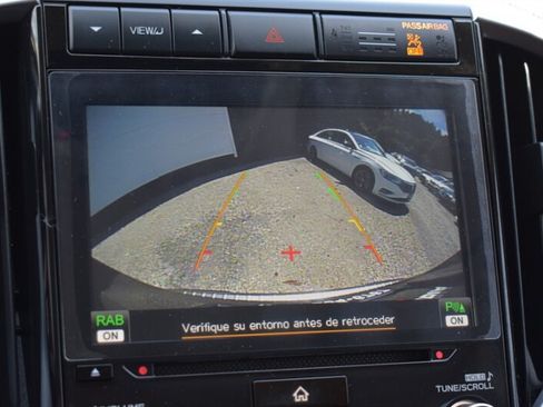 Used 2022 Subaru Ascent Touring AWD/4WD image 23