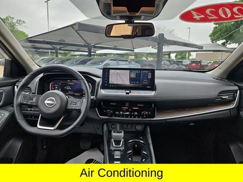 Used 2024 Nissan Rogue Platinum w/ Platinum Premium Package FWD image 15