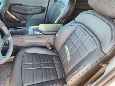 New 2026 Kia EV9 Land image 8